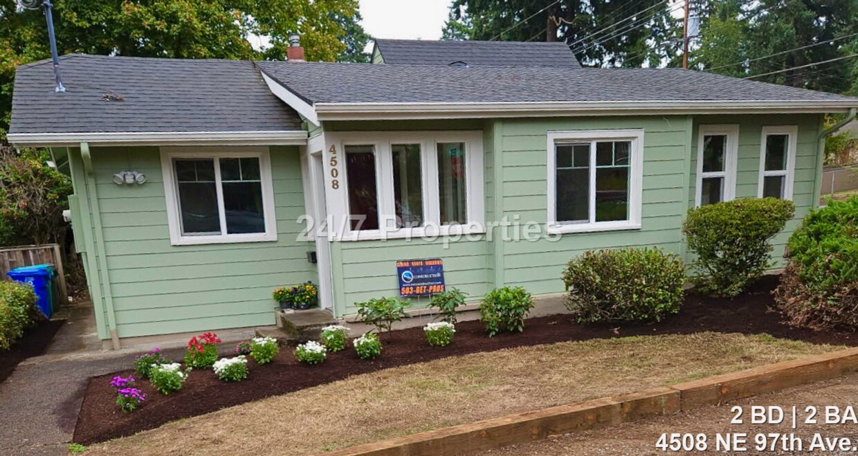 Primary Photo - Nostalgic 2 BD | 2 BA House w/ Large Backyard - NE PDX