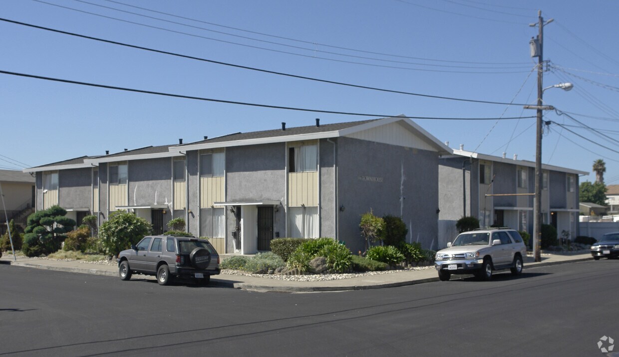 Rodeo Commons Townhomes 100120 John St Rodeo, CA