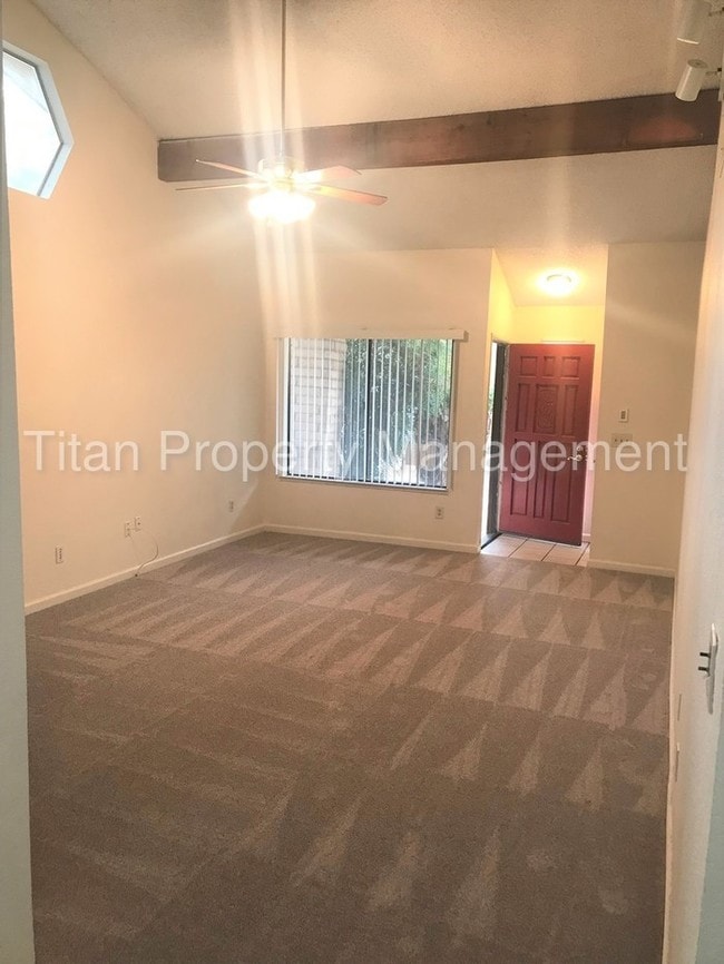 Building Photo - 2046 Woodstock Way