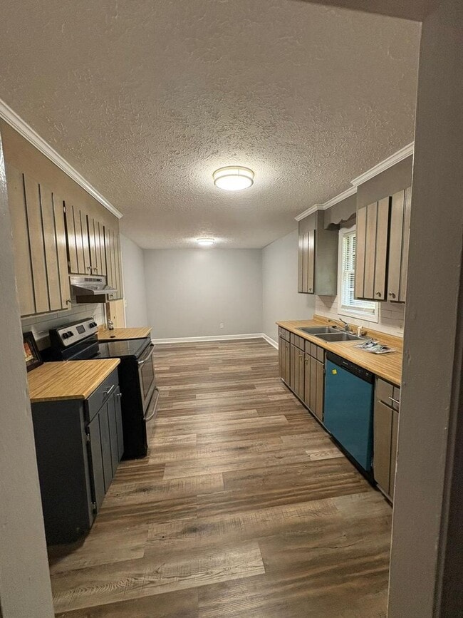 Foto del edificio - 108 Nottingham Ln