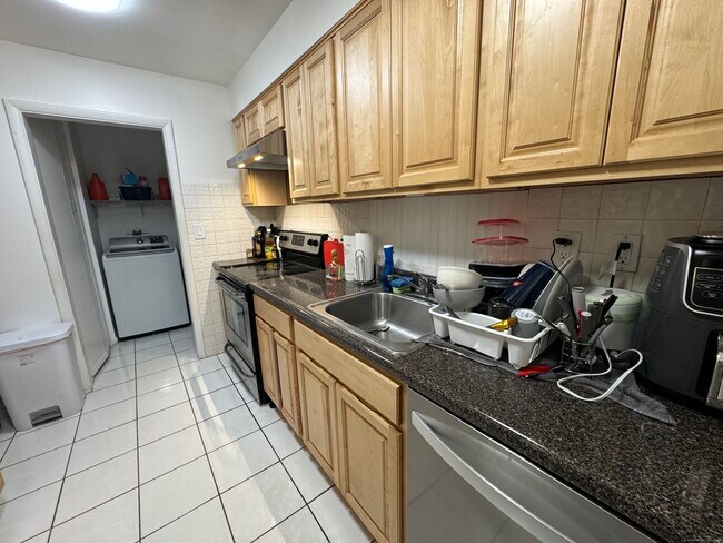 Building Photo - 37 Tarinelli Cir