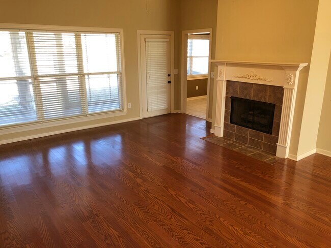Building Photo - 108 Oakleigh Dr