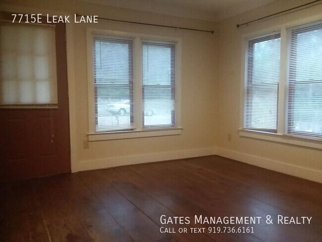 Foto del edificio - 7715 Leak Ln