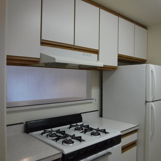 Foto del edificio - 2 Bed/2.5 Bath Unit in SW Redmond Fourplex