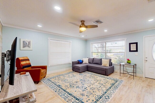 Foto del edificio - 255 48th St W