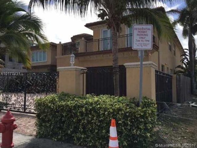 Foto del edificio - 3316 NE 17th St