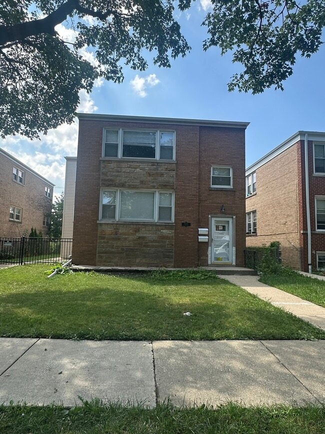 Building Photo - 8232 Keating Ave