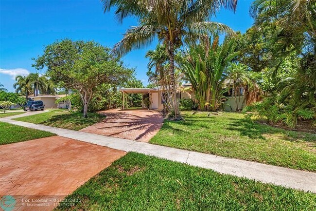 Foto del edificio - 901 SE 14th Dr