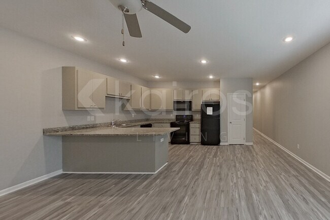 Foto del edificio - 2009 Wilson Road Unit B