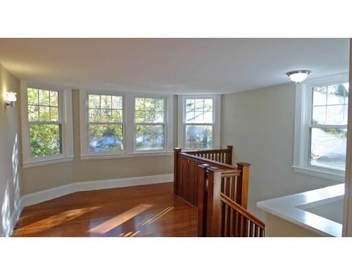 Building Photo - 31 Lantern Ln