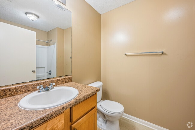 3BR, 2BA - 1,271SF - Primary Bathroom - Gates at Coralbay