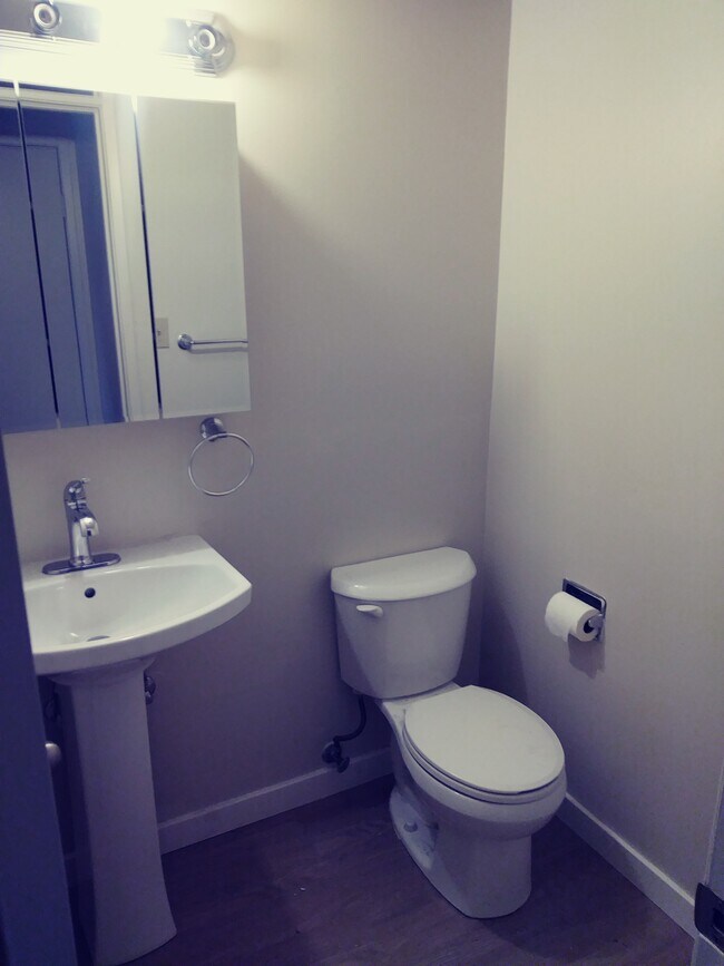 Foto del edificio - 417 Glacier Dr