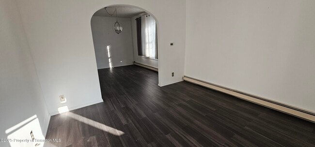 Building Photo - 228 2nd St