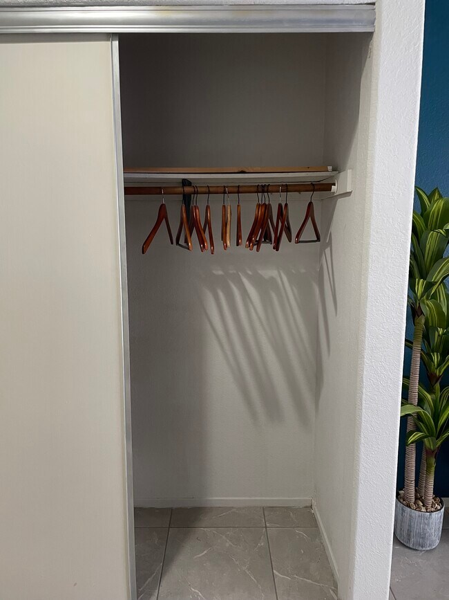 1800 Edmond St Unit 1 BedRoom, Las Vegas, NV 89146 Condo for Rent in