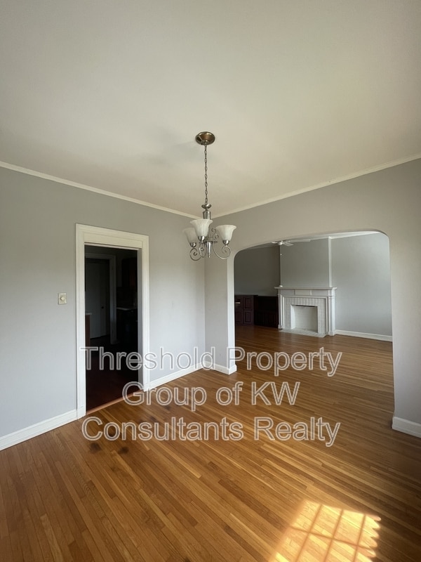 Building Photo - 2208 Arlington Ave