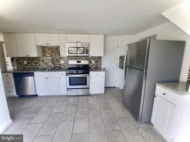 Foto del edificio - 535 Chews Landing Rd