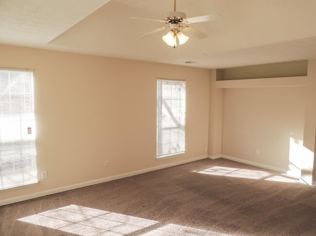 Building Photo - 5422 Terrytown Ln