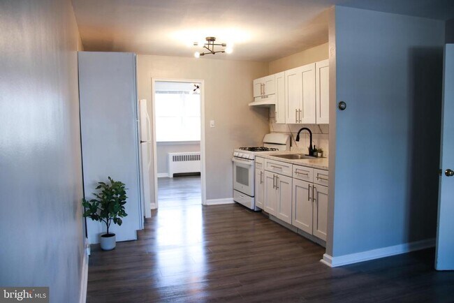 Foto del edificio - 6346 Lawndale St