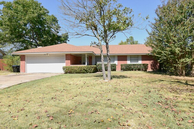 Foto del edificio - 1208 Yellowstone St