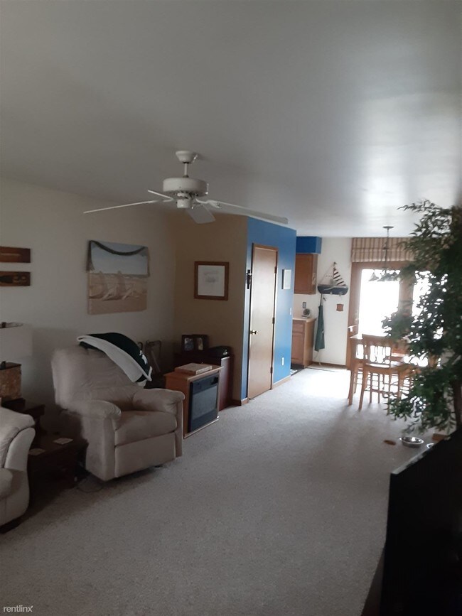Foto del edificio - 2260 Pine Tree Rd