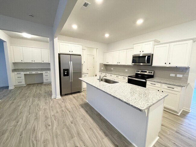 Foto del edificio - 3 br  Quiet community, paired Home minutes...