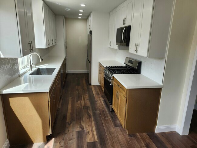 Foto del edificio - 10980 Palms Blvd