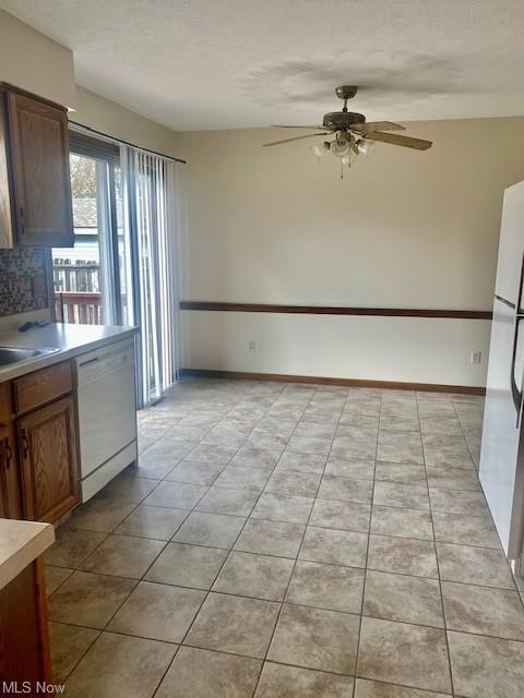 Building Photo - 5641 London Dr