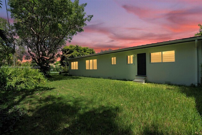 Building Photo - 7900 SW 97th Terrace