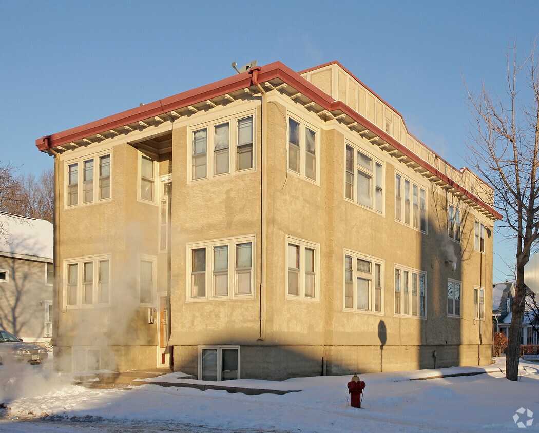 Building Photo - 485 Minnehaha Ave E