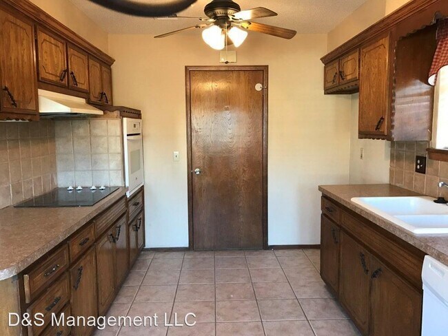 Foto del edificio - 3 br, 2 bath House - 2409 SW 92nd Street