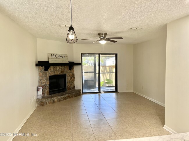 Building Photo - 2066 Utah Ave