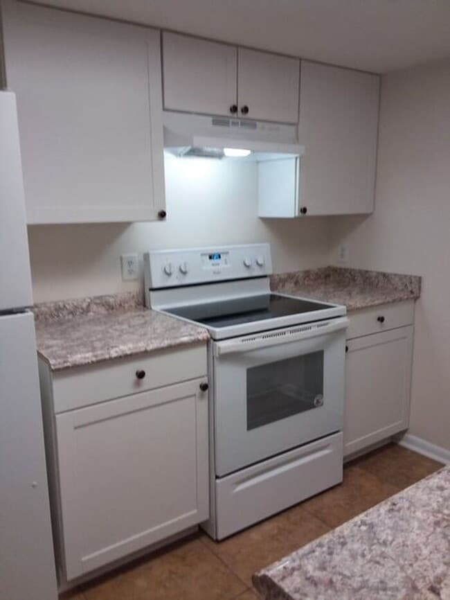 Foto del edificio - Beautiful 2/2 townhome located near NAS Jax