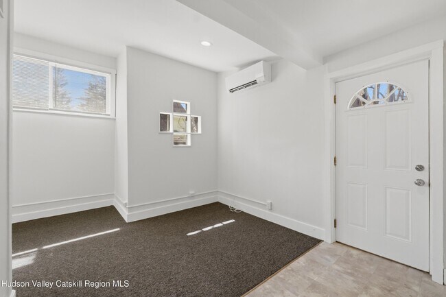 Foto del edificio - 43-47-47 Tinker St