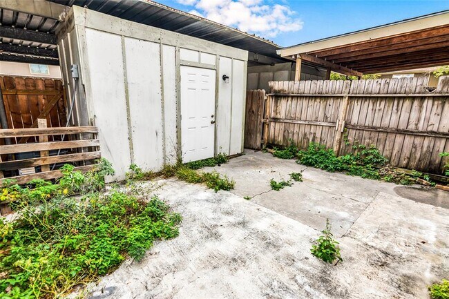 Building Photo - 122 Goodson Dr