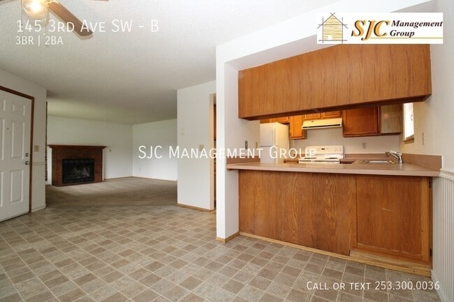 Foto del edificio - 145 3rd Ave SW