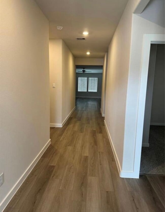 Building Photo - 6322 Buffalo Bnd Ln