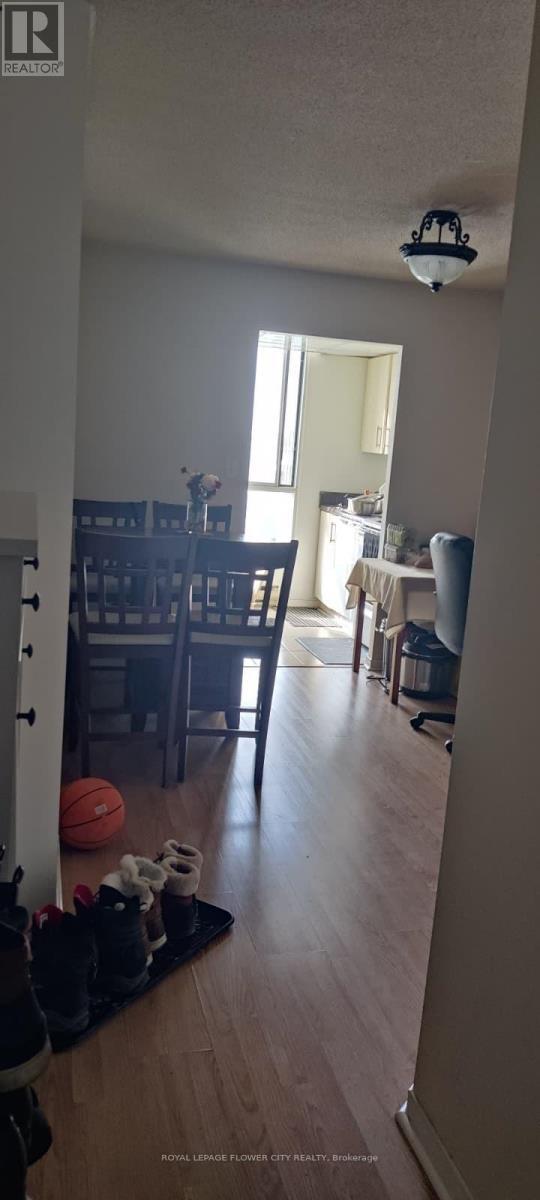 Photo du bâtiment - 145 Hillcrest Ave