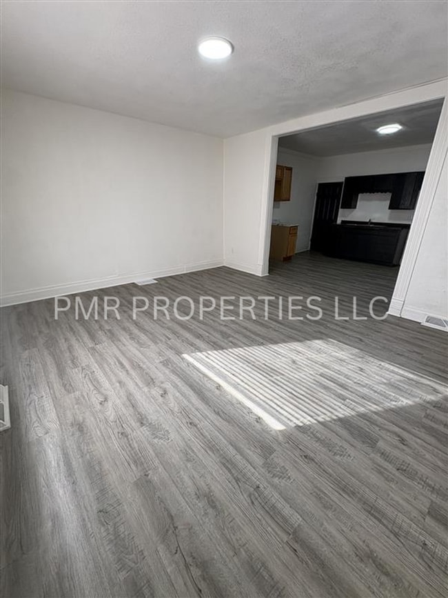 Building Photo - 1801-1803 Mitchell Ave