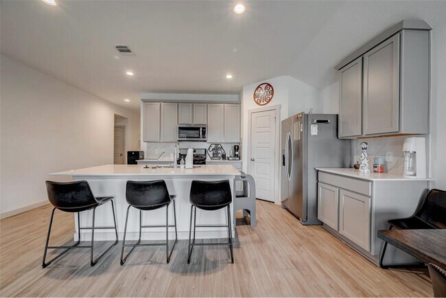 Foto del edificio - 302 Dusty Bridle Ln