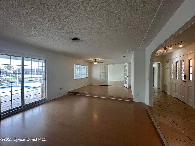 Building Photo - 443 Port Royal Blvd