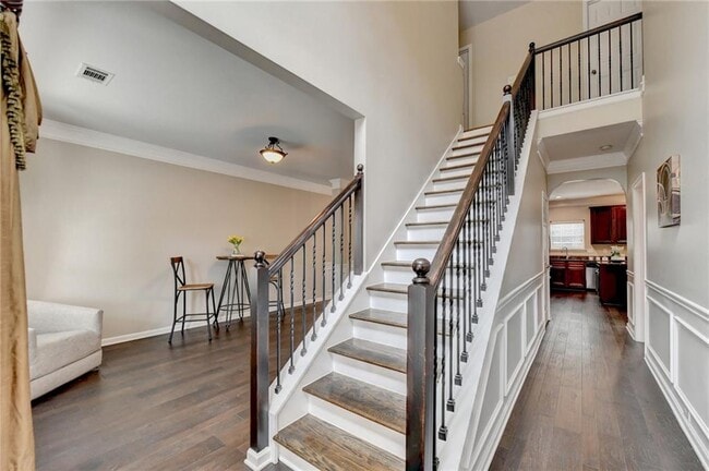 Building Photo - 4960 Hopewell Manor Dr