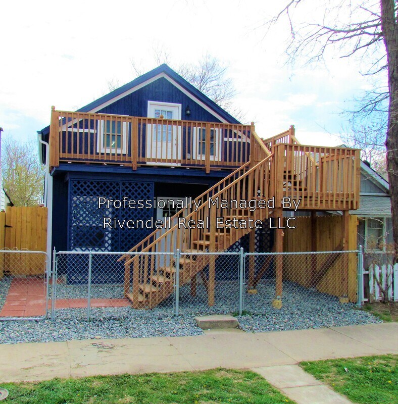 Primary Photo - 4736 Vine St