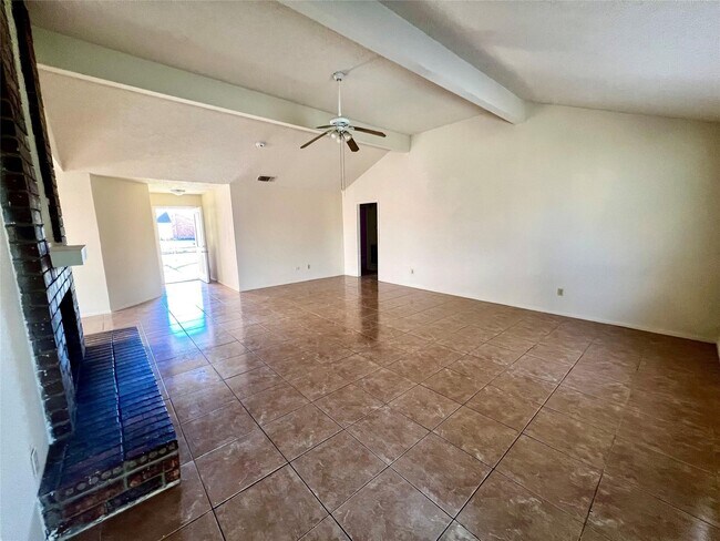 Foto del edificio - 2406 Farriers Bend Dr