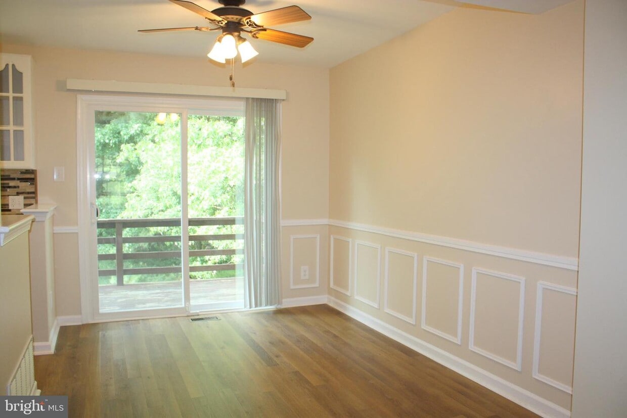 5 Parkview Cir, Holland, PA 18966 Townhome Rentals in Holland PA