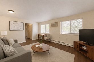 Building Photo - 767 5th St