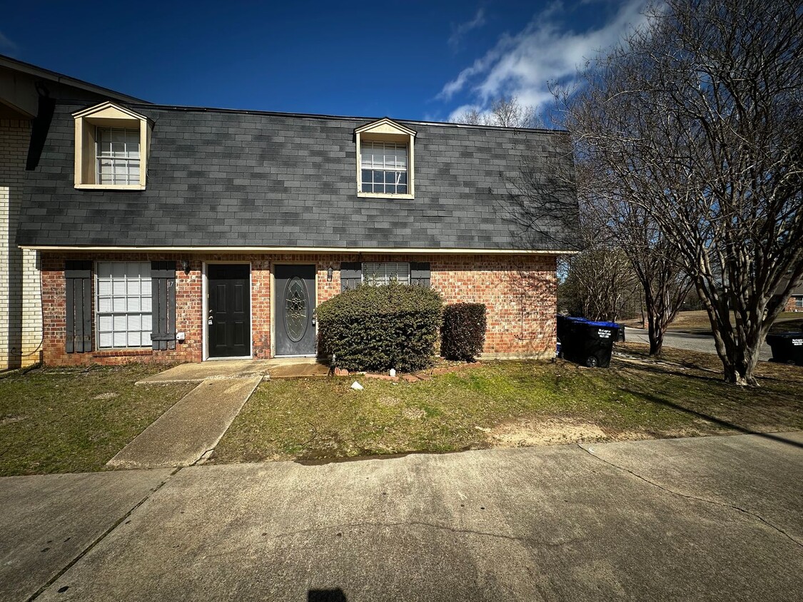 Foto principal - 2 Bedroom in Springhill ISD