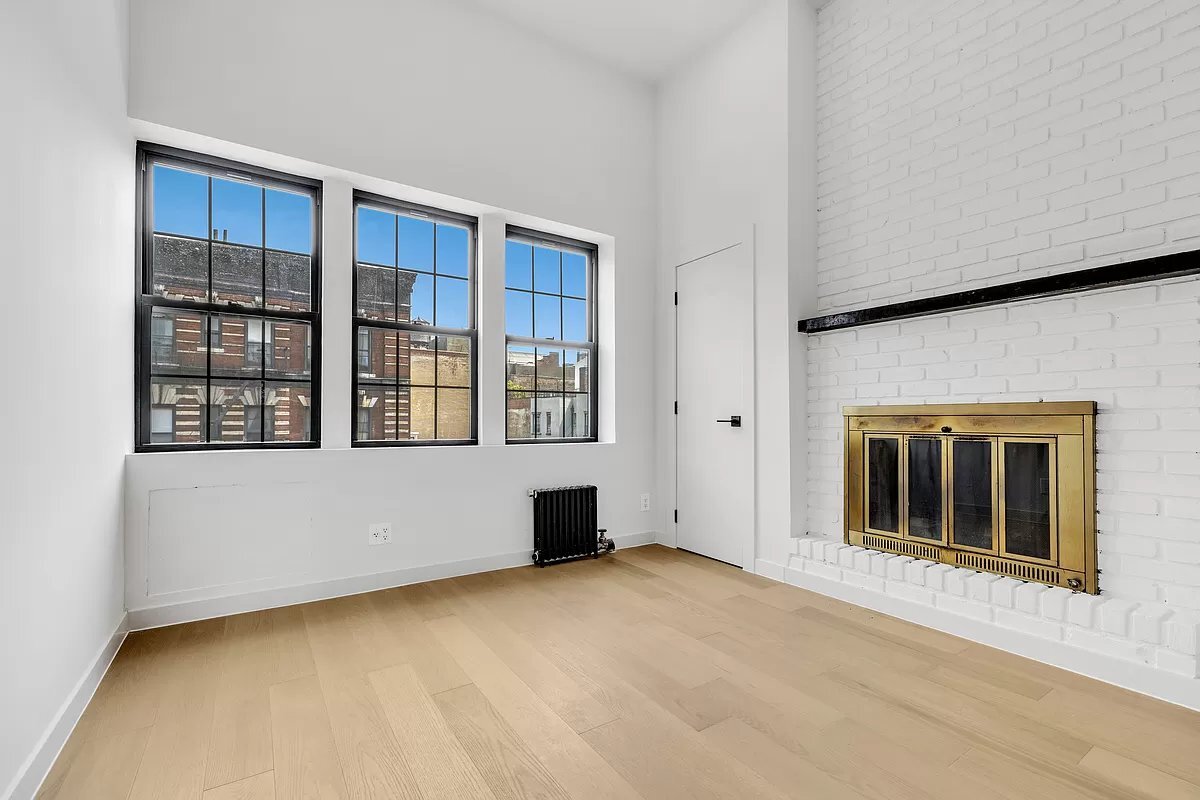 Primary Photo - 184 Bleecker St