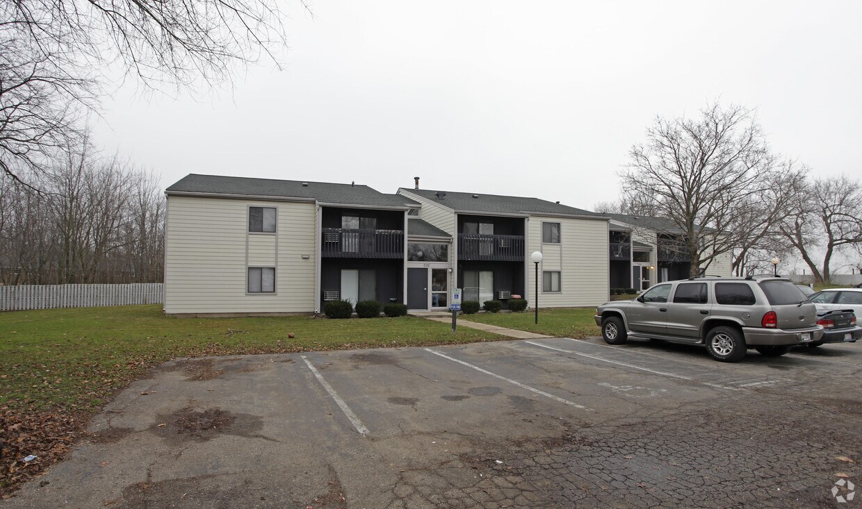 Foto del edificio - 532-532 Sugar Creek Rd