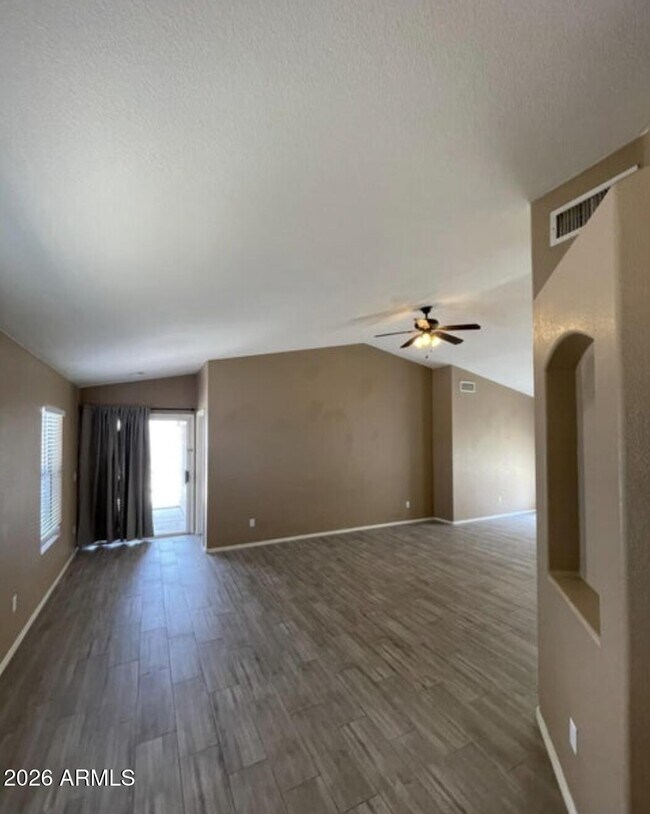 Foto del edificio - 11350 W Eden McKenzie Dr