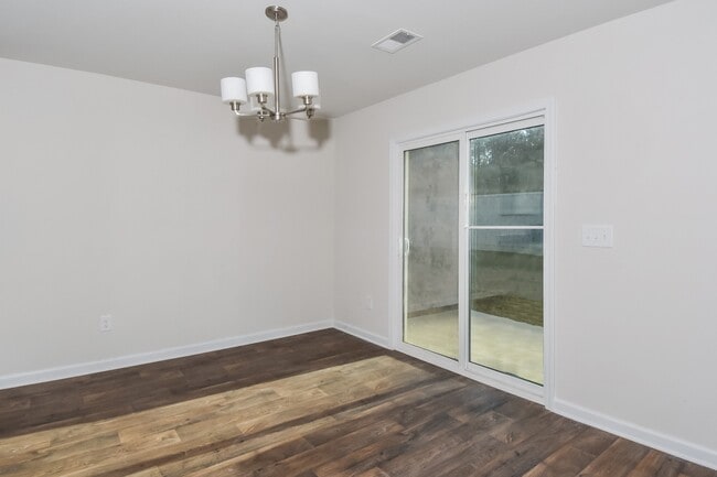 Building Photo - 170 Beckett Ln